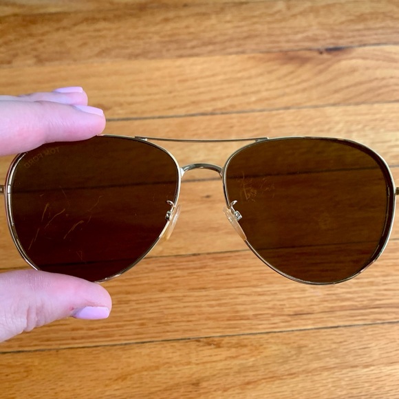 Tom Ford Aviator Sunglasses with Gucci Case - Picture 10 of 13